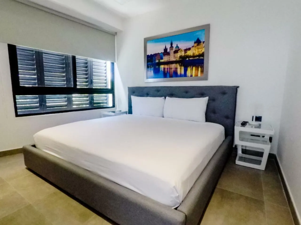 Quinto Sol Luxury Apartments By Mikitito Rentals 툴룸