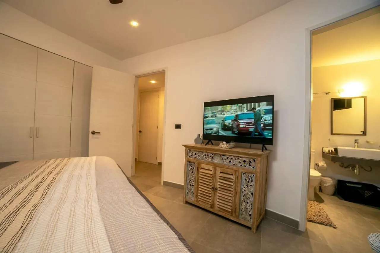Quinto Sol Luxury Apartments By Mikitito Rentals 툴룸